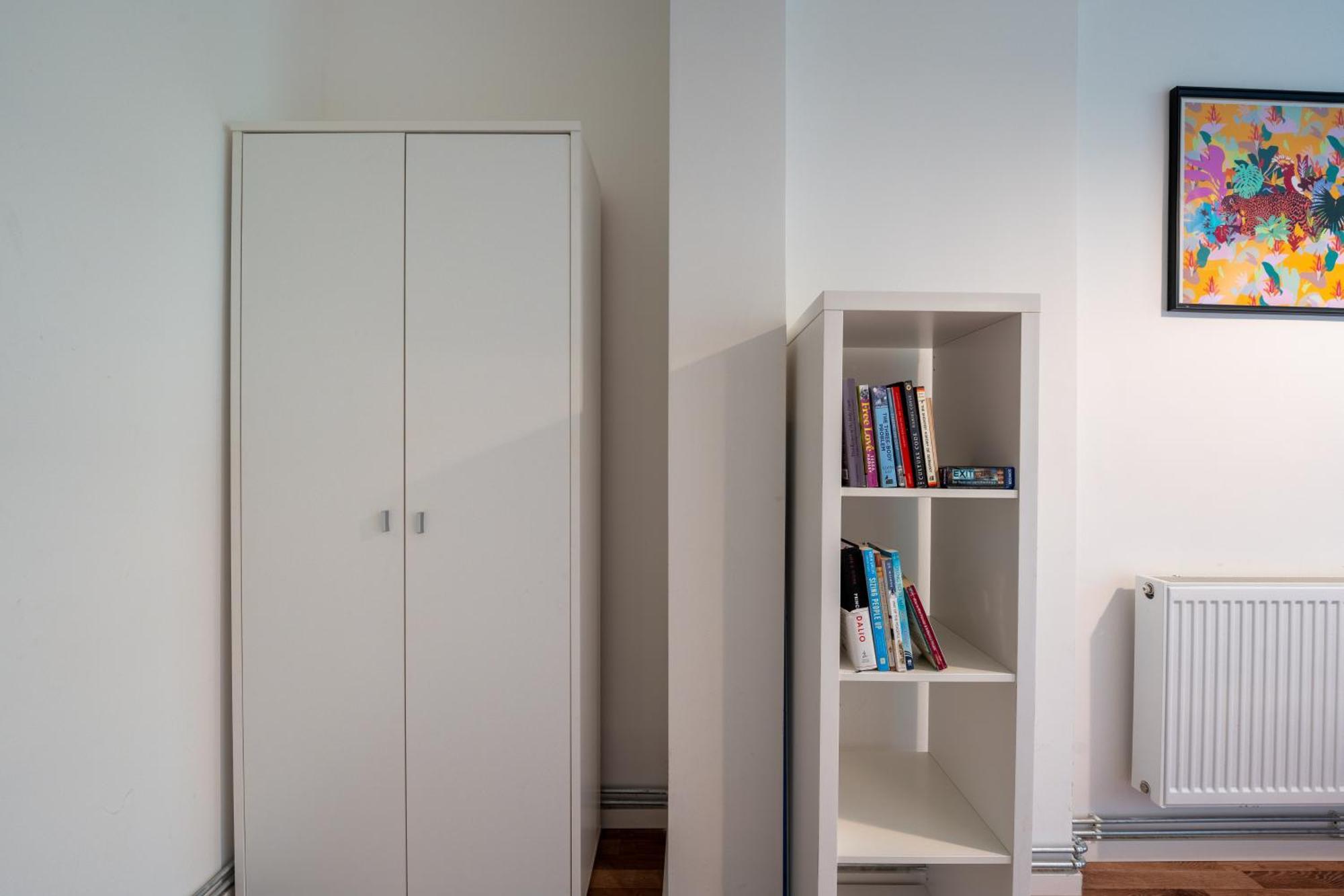 Modern, Central Flat With Workspace Berlin Exterior foto